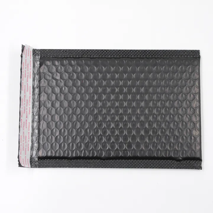15 x 20cm Black Bubble Mailer