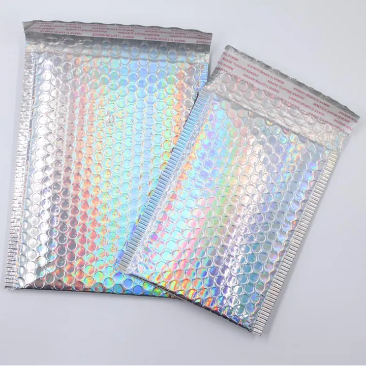 18 x 23m Holographic Bubble Mailer